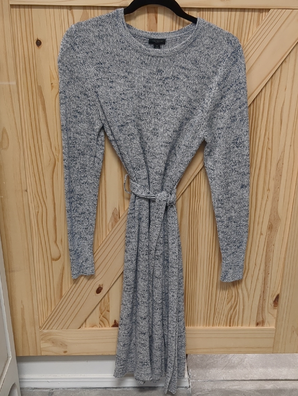 Ann Taylor Marled Gray Long Sleeve Knit Belted Dress